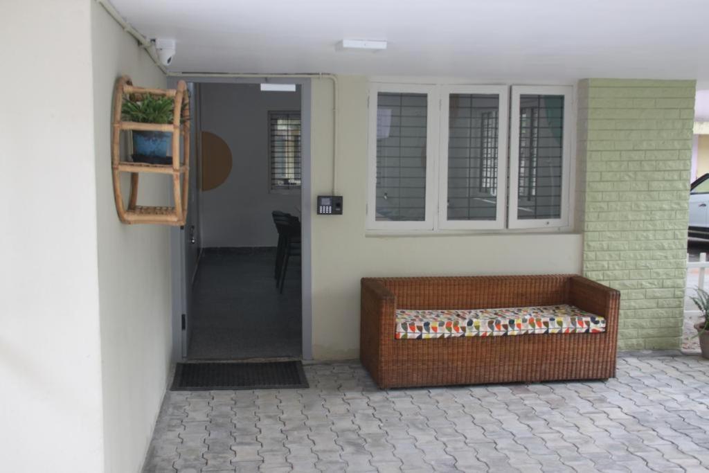 Habitat15@Airlines Hostel บังกาลอร์ ภายนอก รูปภาพ